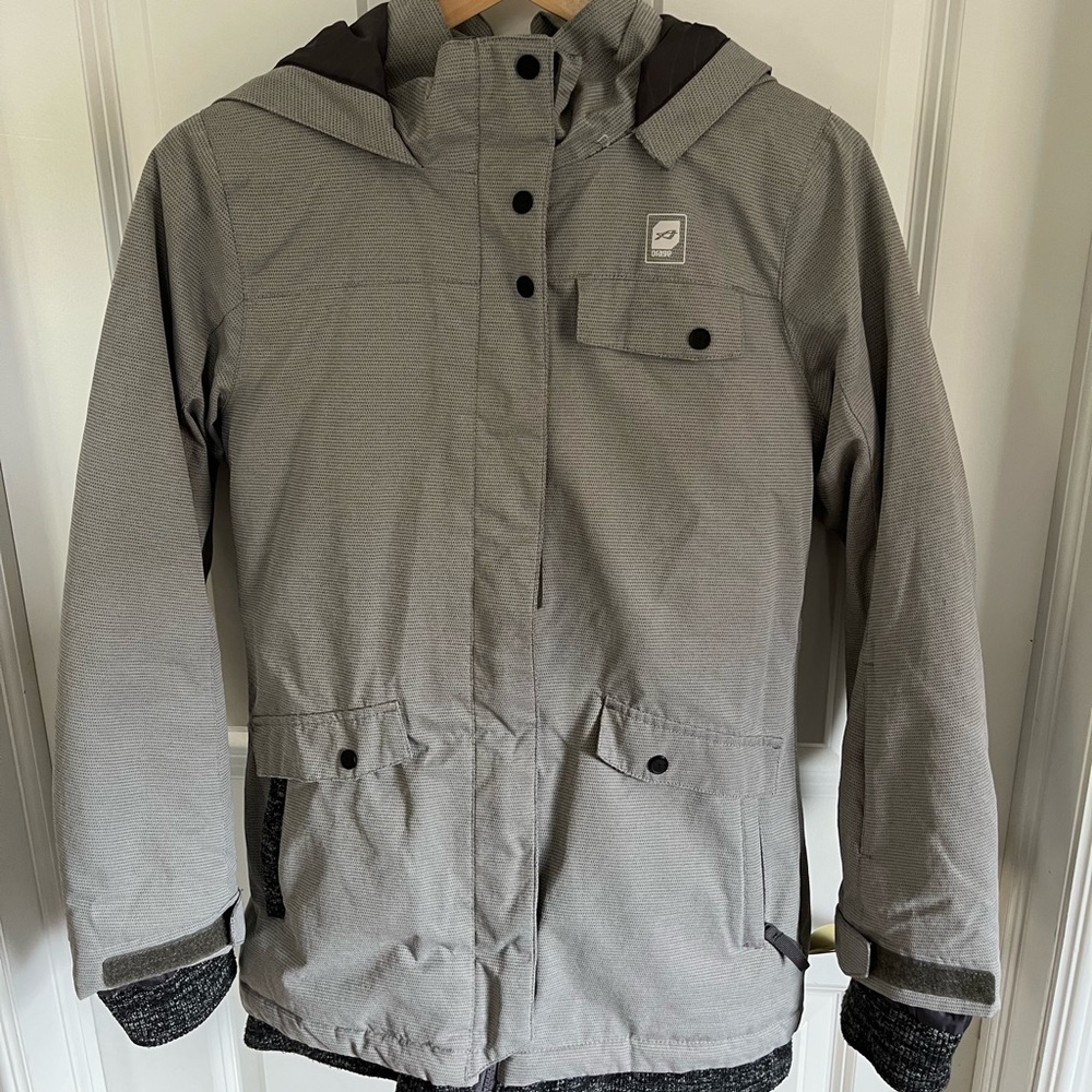 Ski jacket. Youth size L(12)
